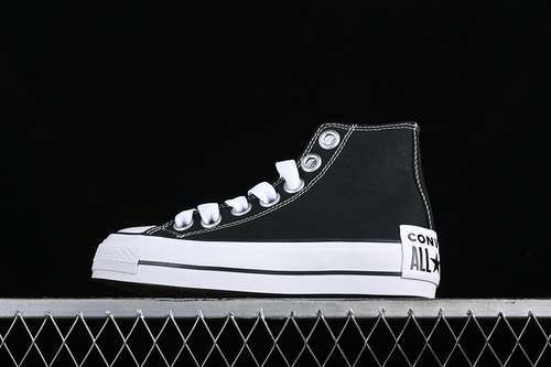【200】[A10424C]-[CONVERSE ALL STAR BLACK/WHITE]-[WOMAN:35-39]-[MAN:40-44]