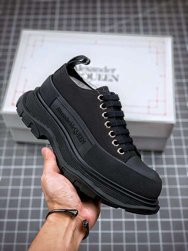 【520】[ALE*XANDER MCQUEEN BLACK/BLACK/BLACK]-[WOMAN:35-40]