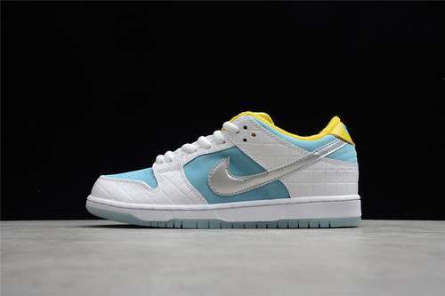 【340】[DH7687-400]-[FTC X SB DUNK LOW WHITE/LAGOON PULSE-METALLIC SILVER-SPEED YELLOW]-[UNISEX:36-47]