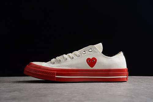 【240】[A01796C]-[COMME DES GARÇONS PLAY X CHUCK 70 LOW PRISTINE/RED/EGRET]-[WOMAN:35-39]-[MAN:40-44]