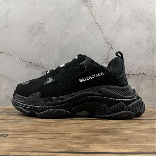 【470】[BA*LEN*CIAGA TRIPLE S BLACK/BLACK/WHITE]-[WOMAN:35-39]-[MAN:40-46]