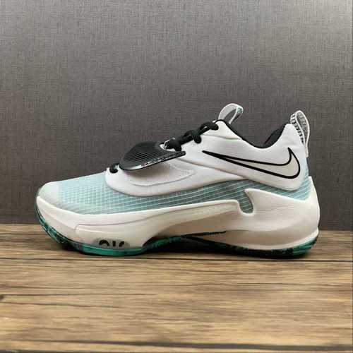 【300】[DA0695-101]-[ZOOM FREAK 3 WHITE/CLEAR EMERALD/TOTAL ORANGE/BLACK]-[MAN:40-46]
