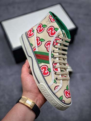 【520】[GU*CCI TENNIS 1977 PRINT SNEAKER BEIGE/RED/GREEN]-[WOMAN:35-40]
