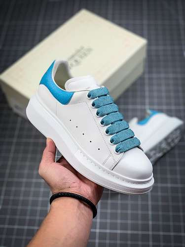 【580】[ALE*XANDER MCQUEEN WHITE/WHITE/BLUE]-[WOMAN:35-40]