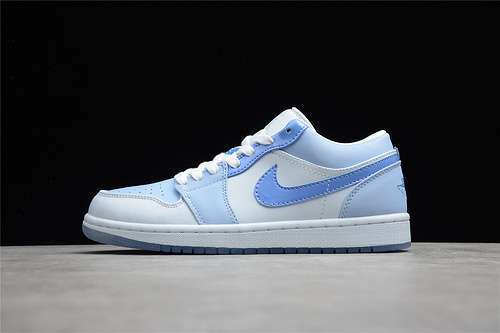 【300】[DM5442-040]-[GZ AIR JORDAN 1 LOW SE MIGHTY SWOOSHERS FOOTBALL GREY/POLAR/GHOST]-[UNISEX:36-47]
