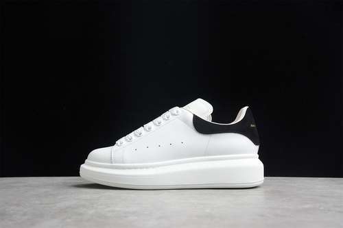 【580】[ALE*XANDER MCQUEEN WHITE/WHITE/BLACK]-[WOMAN:35-39]-[MAN:40-44]
