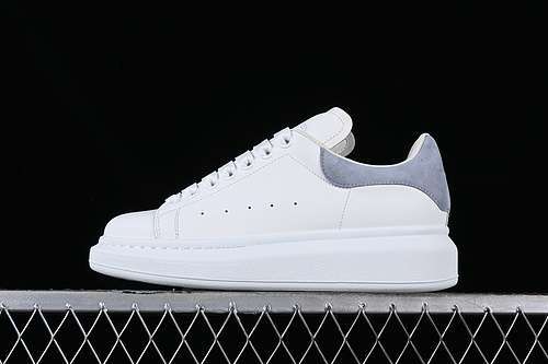 【560】[ALEXANDER MCQUEEN WHITE/BLUE]-[WOMAN:35-39]-[MAN:40-45]