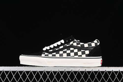【230】[VN000D7ZY28]-[VANS OLD SKOOL 36 BLACK/WHITE]-[WOMAN:35-39]-[MAN:40-44]