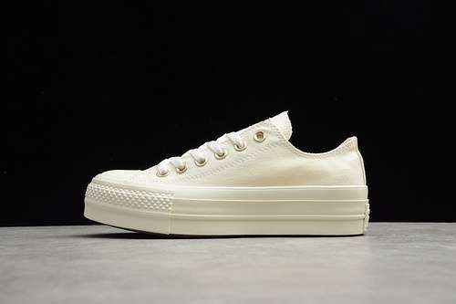 【220】[564886C]-[CHUCK TAYLOR ALL-STAR 70S LOW BEIGE/WHITE/WHITE]-[WOMAN:35-39]