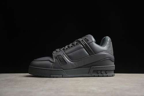 【680】[LOUIS VUITTON TRAINER SNEAKER LOW L*V BLACK]-[WOMAN:35-40]-[MAN:40-45]