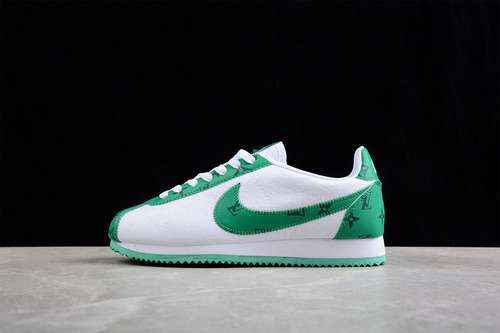 【230】[1A9VAV]-[CLASSIC CORTEZ NYLON PREN WHITE/WHITE/GREEN]-[WOMAN:36-39]-[MAN:40-44]