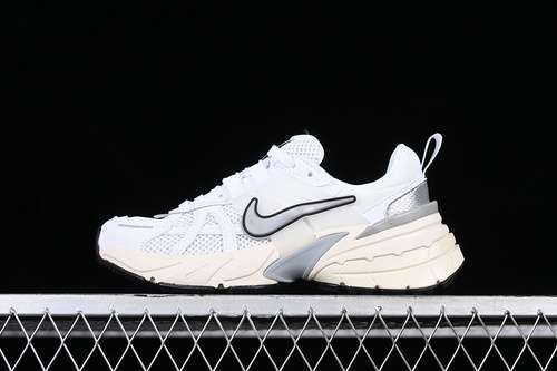 【290】[FD0736-107]-[V2K RUNTEKK 3XL WHITE/BEIGE/SILVER]-[WOMAN:36-39]-[MAN:40-45]