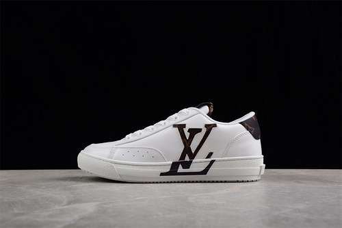 【430】[L*V TRAINER SNEAKERS WHITE/WHITE/BLACK]-[WOMAN:35-39]-[MAN:40-45]