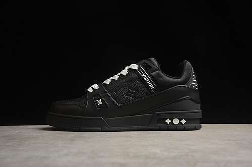 【630】[2022TRAINER L*V LOUIS VUITTON TRAINER BLACK/WHITE]-[WOMAN:35-39]-[MAN:40-45]
