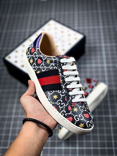 【310】[GU*CCI SNEAKERS BLACK/RED/WHITE]-[WOMAN:35-39]-[MAN:40-44]