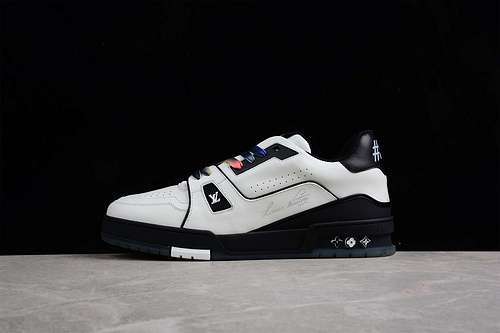 【750】[L*V TRAINER SNEAKERS BLACK/WHITE/BLACK]-[MAN:38-45]