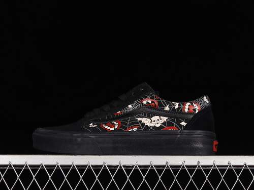 【240】[VN0A5KRF8MG]-[GLOW FRIGHTS OLD SKOOL BLACK/BLACK/RED]-[WOMAN:35-39]-[MAN:40-44]