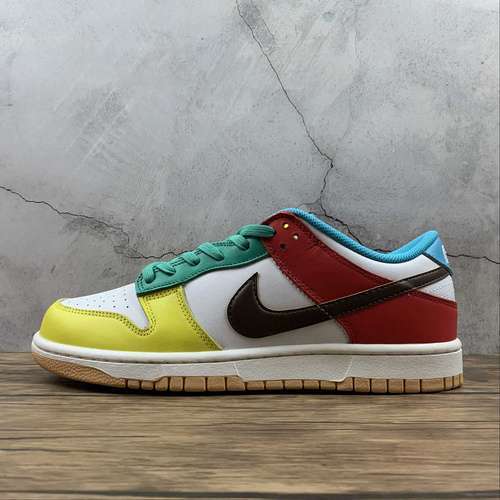 【380】[DH0952-100]-[SB DUNK LOW SE FREE.99 WHITE/LIGHT CHOCOLATE/ROMA GREEN]-[UNISEX:36-47.5]