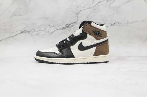 【500】[555088-105]-[AIR JORDAN 1 RETRO HIGH OG SAIL/DARK MOCHA/BLACK/BLACK]-[MAN:40-46]