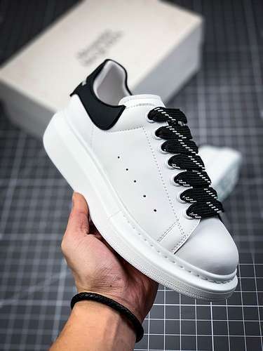 【380】[ALE*XANDER MCQUEEN WHITE/WHITE/BLACK]-[WOMAN:35-40]