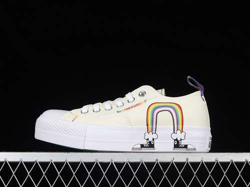 【260】[A02264C]-[CHUCK TAYLOR ALL STAR LIFT PLATFORM LOW PRIDE EGRET/UNIVERSITY RED]-[WOMAN:35-42]