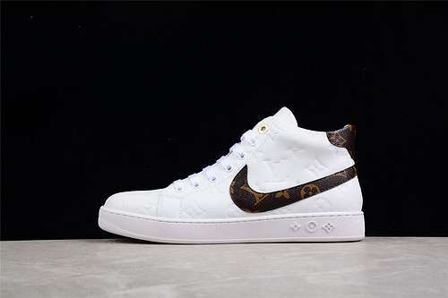 【430】[L*V MID WHITE/BLACK/WHITE]-[MAN:40-44]