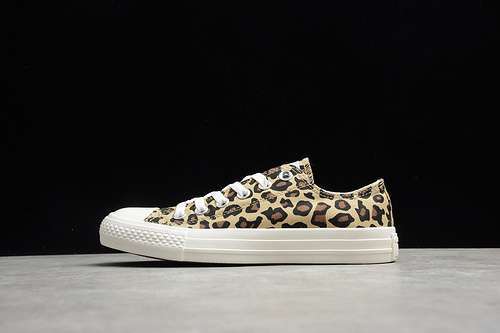 【240】[1CL219]-[CHUCK TAYLOR ALL-STAR LOW COLORS OX LEOPARD/WHITE]-[WOMAN:35-39]-[MAN:40-44]