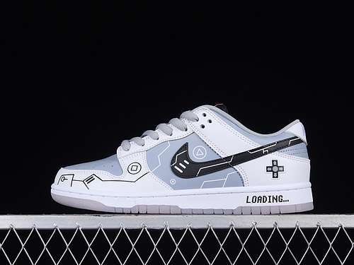【380】[PS2363-003]-[DUNK LOW SB PS5 WHITE/BLACK/GREY]-[WOMAN:36-39]-[MAN:40-46]