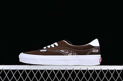 【230】[VN0A4UWY8CL]-[ACER NI SP WHITE/BROWN/RED]-[WOMAN:35-39]-[MAN:40-44]