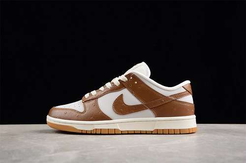 【300】[FJ2260-001]-[DUNK LOW SB LX ALE BROWN OSTRICH PHANTOM/ALE BROWN/SAIL/METALLIC GOLD]-[36-47.5]