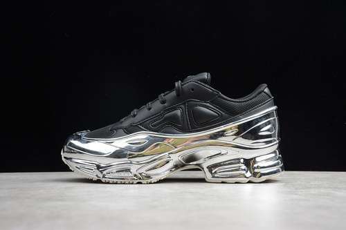 【550】[EE7944]-[RAF SIMONS X OZWEEGO MIRRORED CORE BLACK/SILVER METALLIC/SILVER METALLIC]