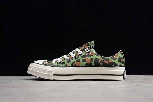 【250】[167498C]-[CHUCK 70 OX X INVINCIBLE X WACKO MARIA OLIVE/EGRET/BLACK]-[UNISEX:35-44]