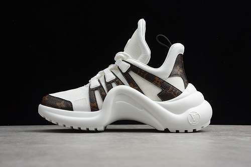 【650】[L*V ARCHLIGHT SNEAKER WHITE/BLACK/WHITE]-[WOMAN:35-40]