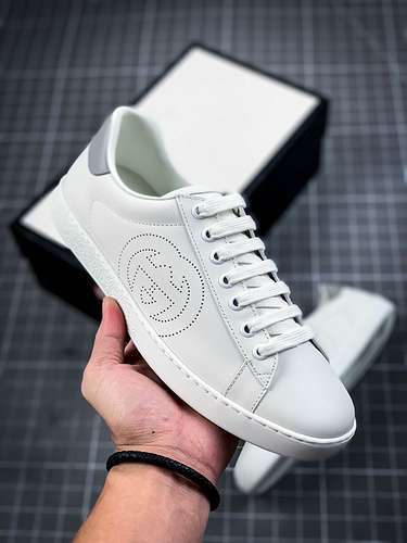 【480】[GU*CCI ACE EMBROIDERED LOW-TOP SNEAKER WHITE/LIGHT GRAY]-[UNISEX SIZE:35-44]