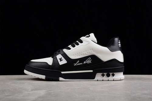【700】[L*V LOW TRAINER SNEAKERS BLACK/WHITE/BLACK]-[MAN:38-45]