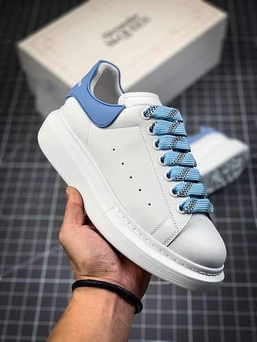 【380】[ALE*XANDER MCQUEEN WHITE/WHITE/LIGHT BLUE]-[WOMAN:35-40]