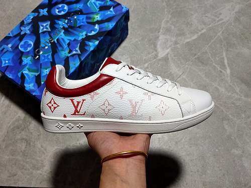 【400】[L*V RIVOLI LOW SNEAKER WHITE/WHITE/RED]-[MAN:39-45]