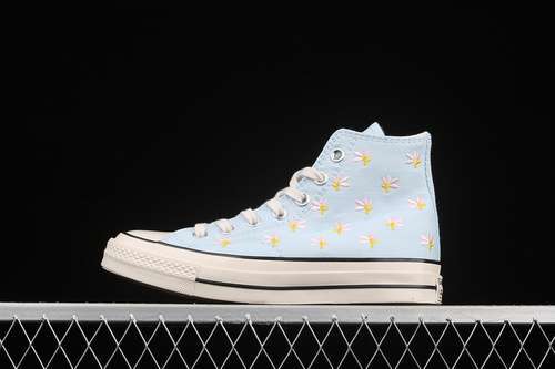 【250】[570917C]-[CHUCK TAYLOR ALL-STAR 70S HIGH EMBROIDERED FLORAL PRINT CHAMBRAY BLUE/EGRET/BLACK]