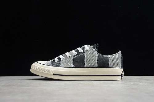 【240】[167708C]-[CHUCK TAYLOR ALL-STAR 70S LOW BLACK/GREY/WHITE]-[WOMAN:35-39]-[MAN:40-44]