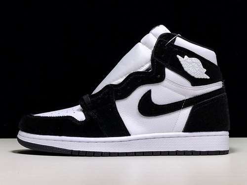 【600】[CD0461-007]-[H12 AIR JORDAN 1 HIGH OG TWIST BLACK/BLACK-METALLIC GOLD-WHITE]-[UNISEX:36-47]