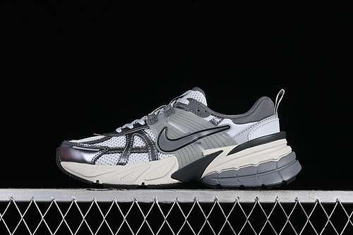 【300】[FD0736-003]-[V2K RUNTEKK 3XL PURE PLATINUM/WOLF GREY/COOL GREY/METALLIC COOL GREY]-[36-45]