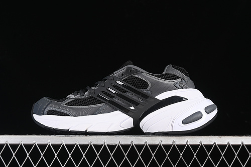 【300】[IH4849]-[ADISTAR XLG BLACK/WHITE]-[WOMAN:36-39]-[MAN:40-45]