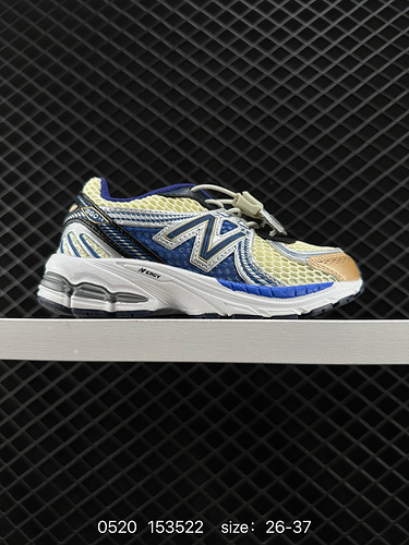 220 NB 860 Lace up Sports Children's Running Shoes This children's sports shoe showcases a classic r