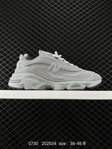 270 New Balance 2000 series returns to ALD x New Balance co branded thick soled height increasing ve