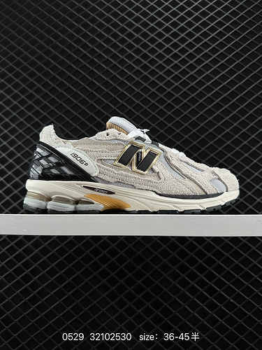 250 New Balance M2906R Retro Item In the past two years, if we talk about the most popular sneaker b