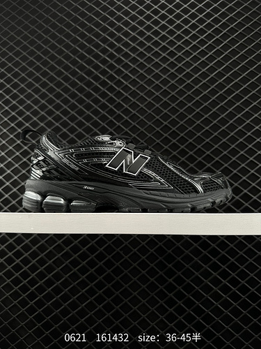 The 260 New Balance M2906 series retro sports shoes, known as the Treasure Dad shoes, are one of the
