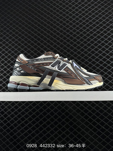 The 260 New Balance M2906 series retro sports shoes, known as the Treasure Dad shoes, are one of the