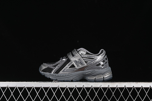 【240】[PV1906EX]-[NEW BALANCE NB 1906R SILVER/BLACK]-[WOMAN:24-37]