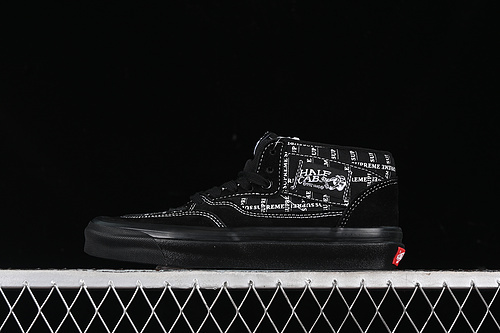 【300】[VN0A3QPH2YW]-[VANS HALF CAB PRO 92 BLACK/BLACK]-[WOMAN:35-39]-[MAN:40-44]