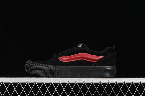 【220】[VN0009QCSWE]-[VANS KNU SKOOL BLACK/RED]-[WOMAN:35-39]-[MAN:40-44]